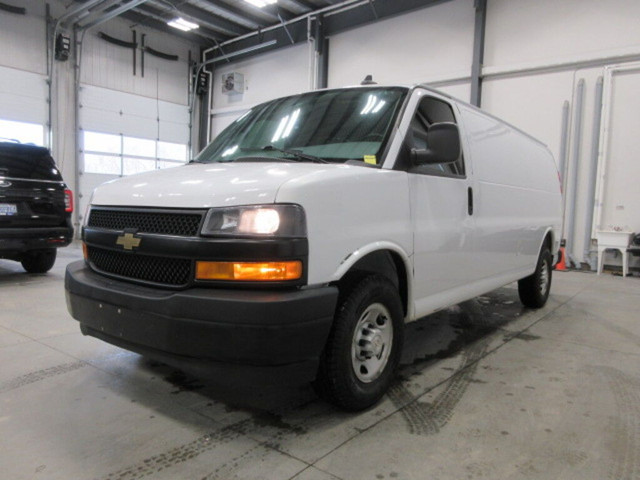 2018 Chevrolet Express 2500 2500, A/C, PW, PL, CAMERA, JUST 105K in Cars & Trucks in Ottawa - Image 4