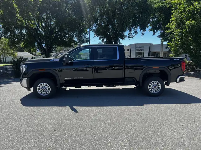 2024 GMC Sierra 2500HD SLE dans Autos et camions dans Penticton - Image 5