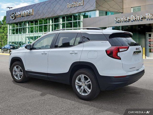 2023 GMC Terrain SLE | Remote Start | Bluetooth | AWD in Cars & Trucks in Prince George - Image 3