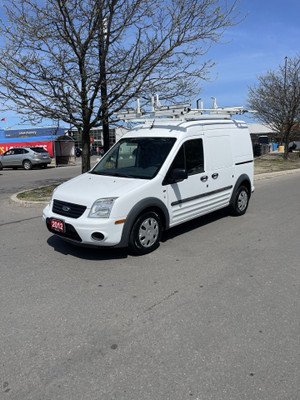 2012 Ford Transit Connect XLT /  NO WINDOWS ALL AROUND  /  ONLY 146,000 KMS