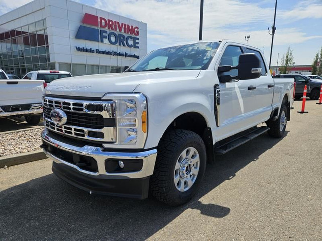 2023 Ford Super Duty F-250 SRW XLT 4WD Crew Cab 6.75' Box, 7.3L  in Cars & Trucks in St. Albert