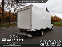 2022 Ford E-Series E-450 Boite Cube 16 Pieds V8 7.3L DRW Chez Auto Primo Laval Garantie Jusqu'au 9 J... (image 4)