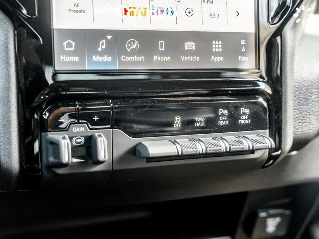 2025 Ram 2500 Tradesman Level 2 Equipment Group Tow–Mode in Cars & Trucks in City of Toronto - Image 4