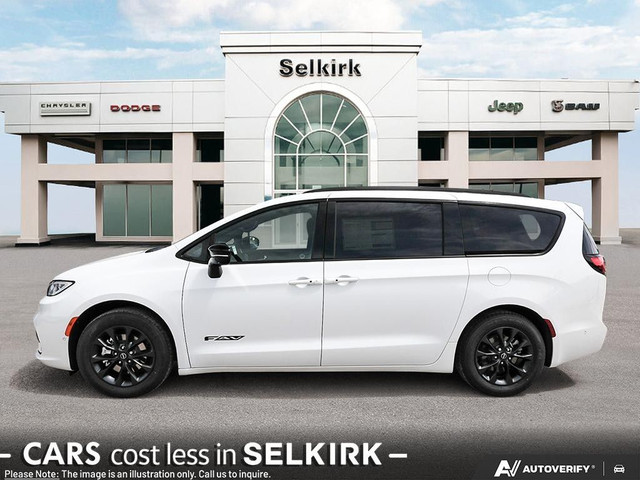 2025 Chrysler Pacifica in Cars & Trucks in Winnipeg - Image 3
