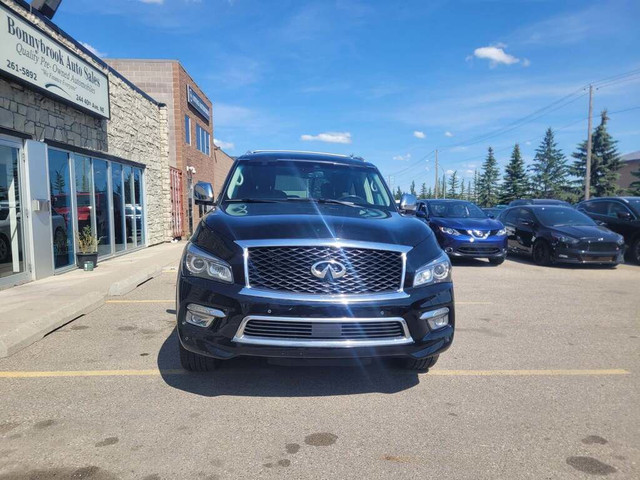 2017 Infiniti QX80 4WD 4dr 8-Passenger/Sunroof/Rearview camera in Cars & Trucks in Calgary - Image 3