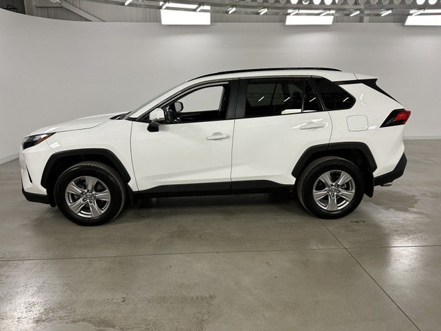 2022 TOYOTA RAV4 XLE AWD MAGS*TOIT*CAMERA*SIEGES CHAUFFANTS* in Cars & Trucks in Laval / North Shore - Image 3