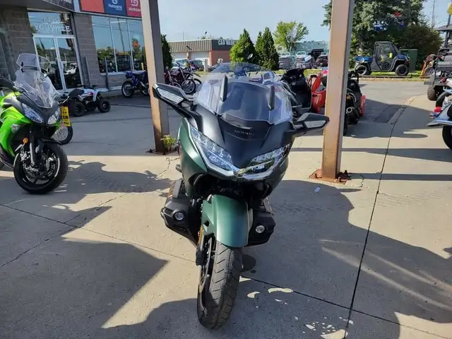 2024 Honda Gold Wing in Sport Touring in Ottawa - Image 4