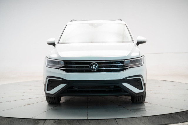 2023 Volkswagen Tiguan Comfortline 4MOTION / TOIT PANO / VOLANT  in Cars & Trucks in Longueuil / South Shore - Image 2