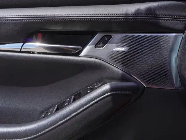 2023 Mazda Mazda3 Sport GT- Sunroof - Heated Seats / Steering in Cars & Trucks in Barrie - Image 17
