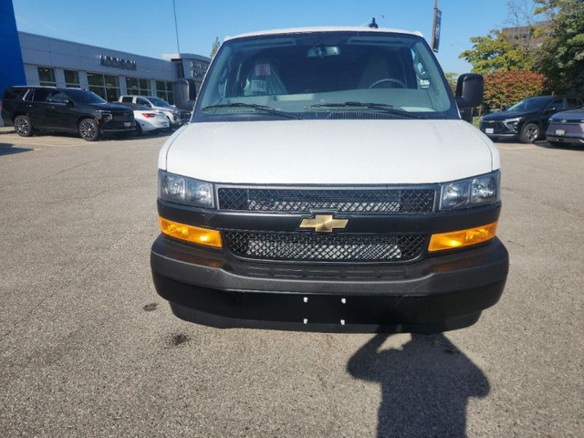 2025 Chevrolet Express Cargo Van 4G LTE in Cars & Trucks in Mississauga / Peel Region - Image 2