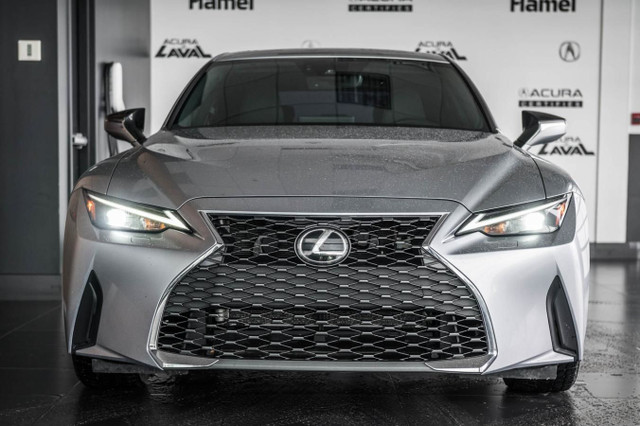 2021 Lexus IS 300 AWD à vendre in Cars & Trucks in Laval / North Shore - Image 2