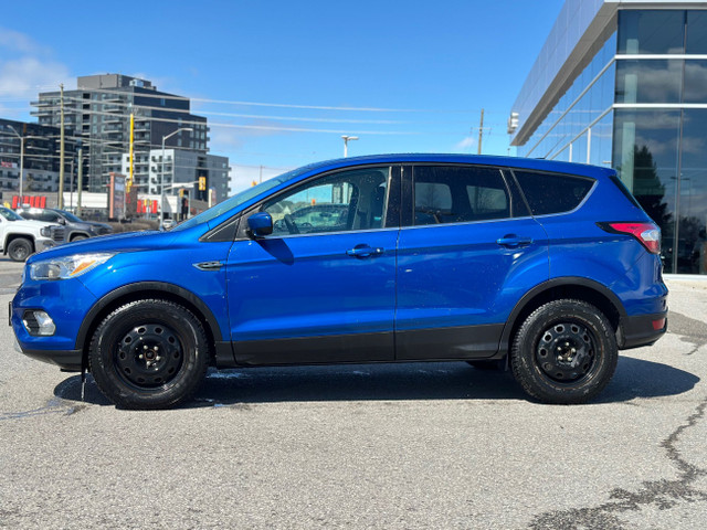 2017 Ford Escape SE HEATED SEATS|2 SETS OF TIRES|FWD in Cars & Trucks in City of Toronto - Image 3