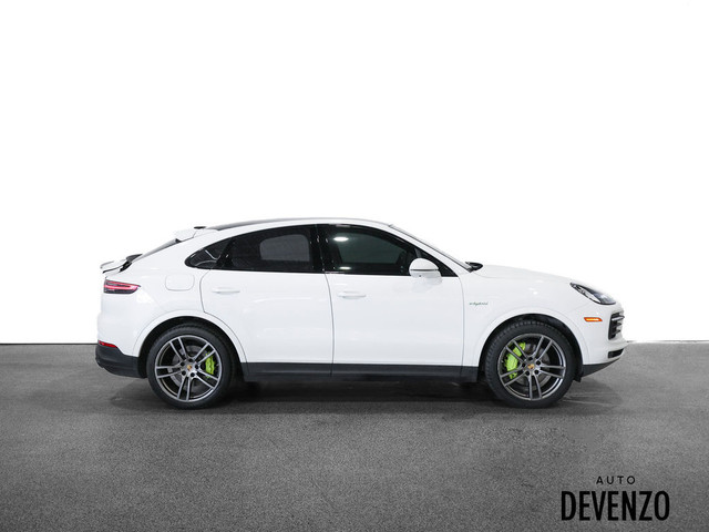 2022 Porsche Cayenne E-Hybrid Coupe AWD Performance Package Spor in Cars & Trucks in Laval / North Shore - Image 2
