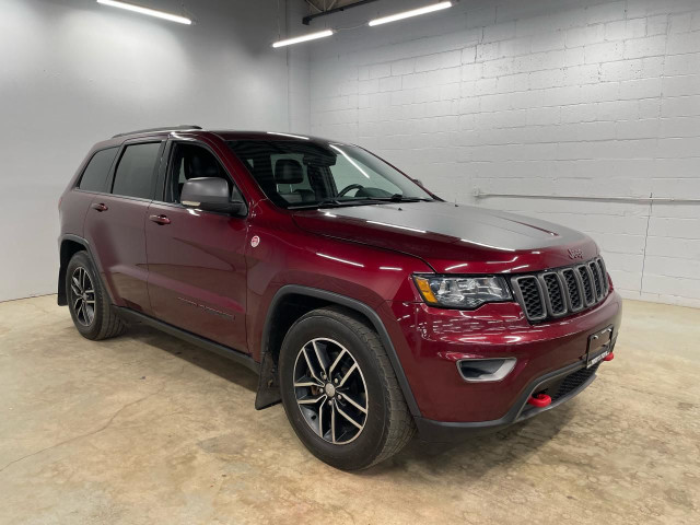  2017 Jeep Grand Cherokee Trailhawk in Cars & Trucks in Guelph