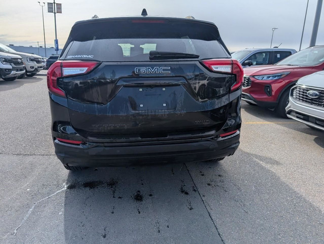 2023 GMC Terrain SLE 1.5L, AWD, CLOTH HEATED POWER SEATS, LAN... in Cars & Trucks in Calgary - Image 4