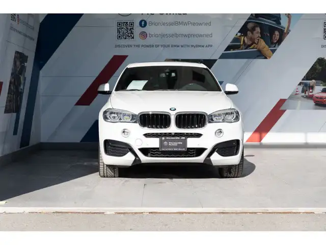 2019 BMW X6 XDrive35i in Cars & Trucks in Vancouver - Image 3