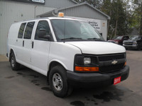 Engine: 8 Cylinder Engine 4.8L/293CI Safety Equipment Stabilitrak, electronic stability control syst... (image 1)