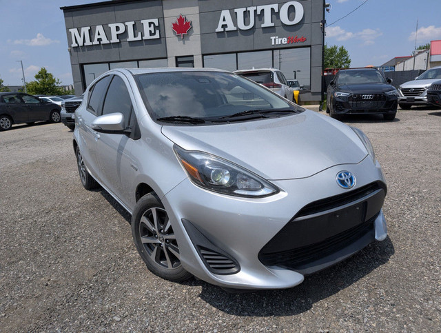 2019 Toyota Prius C Hybrid | CAMERA in Cars & Trucks in London - Image 4