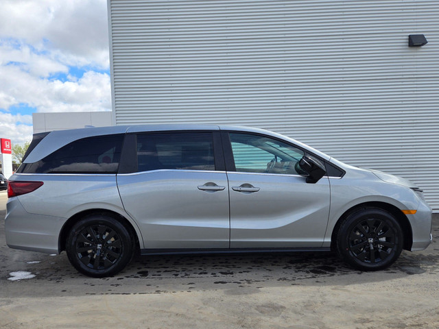 2025 Honda Odyssey Sport **POWER MOONROOF**HEATED STEERING WH... in Cars & Trucks in Grande Prairie - Image 3