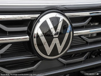 AMVIC-licensed business 2025 Volkswagen Atlas Peak Edition 4Motion Redefining Family Travel! Introdu... (image 8)
