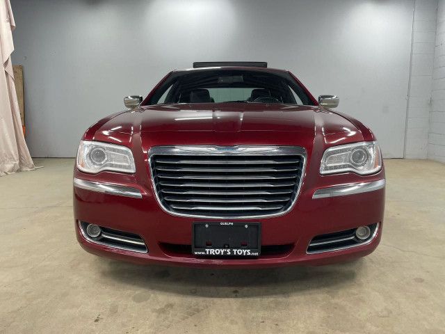 2012 Chrysler 300 4dr Sdn V6 Limited RWD in Cars & Trucks in Guelph - Image 2