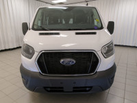 Value Market Pricing, Air Conditioning, Chrome High-Intensity Discharge (HID) Headlamps, Exterior Up... (image 2)