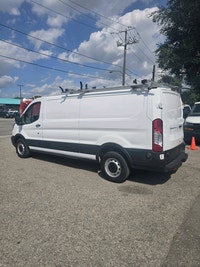 Perfect Auto CLEAN CARFAX - LOW ROOF - 148 WHEEL BASE - 3.7 L GAS - ROOF RACK - SHELVING - PRICE IS... (image 2)