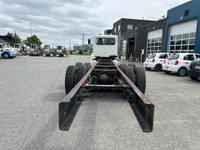 APPELEZ // CALL JEAN-PHILIPPR 514-770-6940 Camion sur frame // Cab and chassis Peterbilt 335 2005 Es... (image 5)