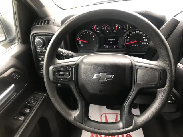 2024 Chevrolet Silverado K1500 Custom Trail Boss - Leather Seats in Cars & Trucks in Annapolis Valley - Image 11
