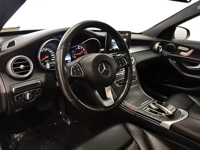 2016 Mercedes-Benz C-Class C 300 4matic Toit pano Cuir Camera Cr in Cars & Trucks in Laval / North Shore - Image 34