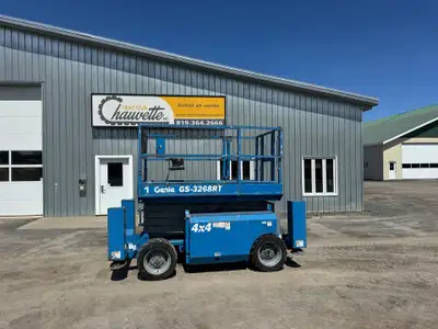 4x4 Plateforme extensible Moteur Kubota Gaz et Propane Élévation 32' Largeur 68'' Pattes Stabilisatr...