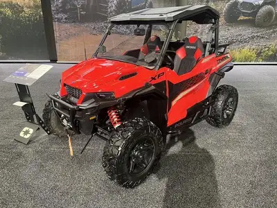Engine Type: Parallel Twin Displacement: 60.9 cu. in. (999 cc) Bore and Stroke: Bore: 3.66 in. (93 m...