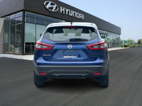 The 2020 Nissan Qashqai S FWD offers a blend of practicality, efficiency, and modern features, makin... (image 5)