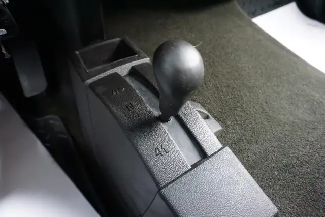 2016 GMC Sierra 1500 in Cars & Trucks in Oakville / Halton Region - Image 21