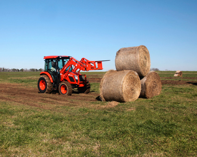 0% interest. New 73HP Kioti RX7320 with loader in Farming Equipment in Saskatoon - Image 2