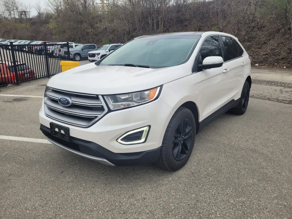 2018 Ford Edge SEL Panoramic Sunroof | Leather | Heated Seats