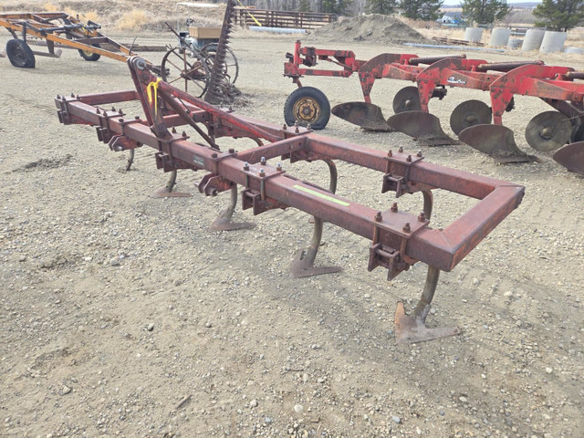 Massey Ferguson 11 Ft 3 PT Hitch Deep Tillage Cultivator 12 in Farming Equipment in Edmonton