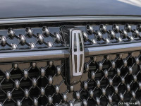 Sunroof, Cooled Seats, Premium Audio, Navigation, Wireless Charging! Very few crossover SUVs come cl... (image 9)