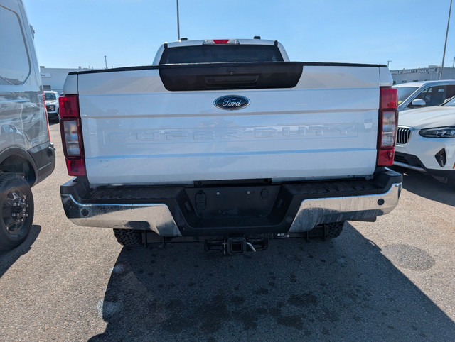 2020 Ford F-350 XLT *PRICE REDUCED* 6.7L, DIESEL, CLOTH SEATS... in Cars & Trucks in Calgary - Image 3