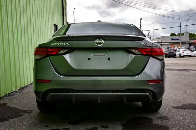 2022 Nissan Sentra SV • REMOTE START • SUNROOF • HEATED SEATS dans Autos et camions dans Kingston - Image 6