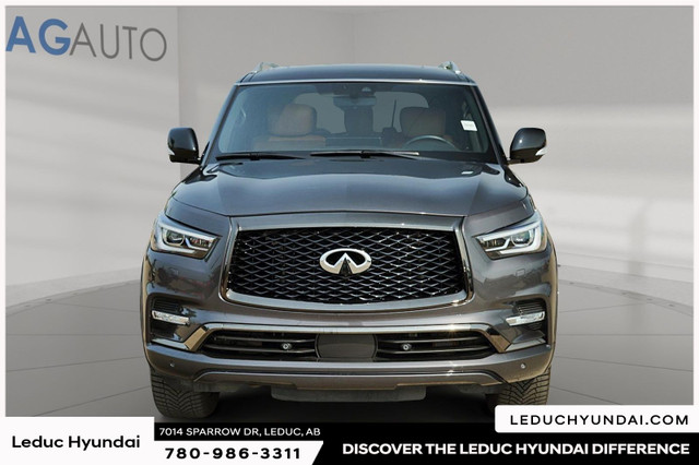 2023 Infiniti QX80 LUXE 20-inch aluminum-alloy wheels, Power lif in Cars & Trucks in Edmonton - Image 2
