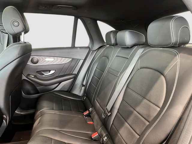 2022 Mercedes-Benz GLC300 4MATIC SUV in Cars & Trucks in Calgary - Image 4