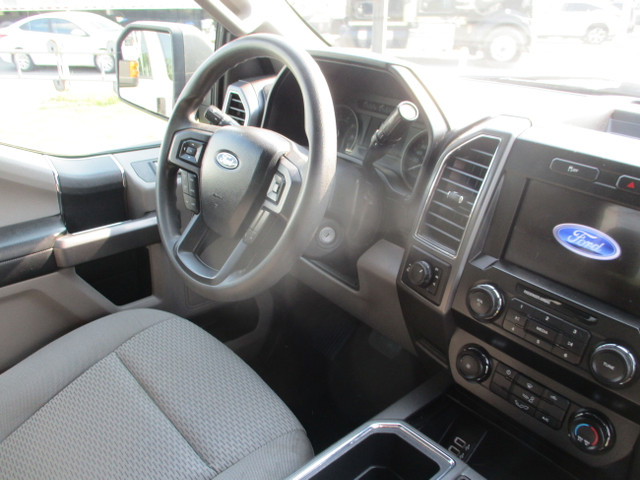2020 Ford F-150 XLT CREW v6 4x4 financement maison disponible  in Cars & Trucks in Laval / North Shore - Image 3
