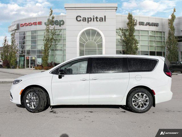  2024 Chrysler Pacifica Touring-L  AWD Call Bernie 780-938-1230 in Cars & Trucks in Edmonton - Image 2