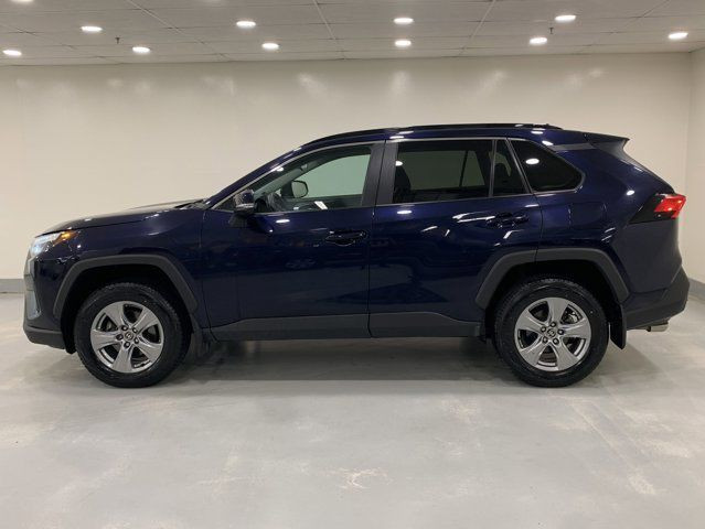 2022 Toyota RAV4 XLE * Sunroof * in Cars & Trucks in Regina - Image 2