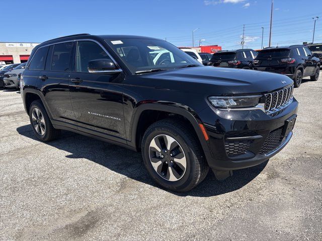 2025 Jeep Grand Cherokee 4xe BASE in Cars & Trucks in Mississauga / Peel Region - Image 3