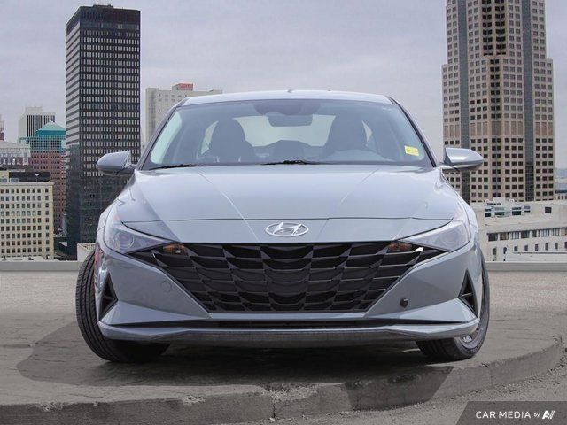 2021 Hyundai Elantra Preferred | No Accidents | One Owner in Cars & Trucks in Calgary - Image 2