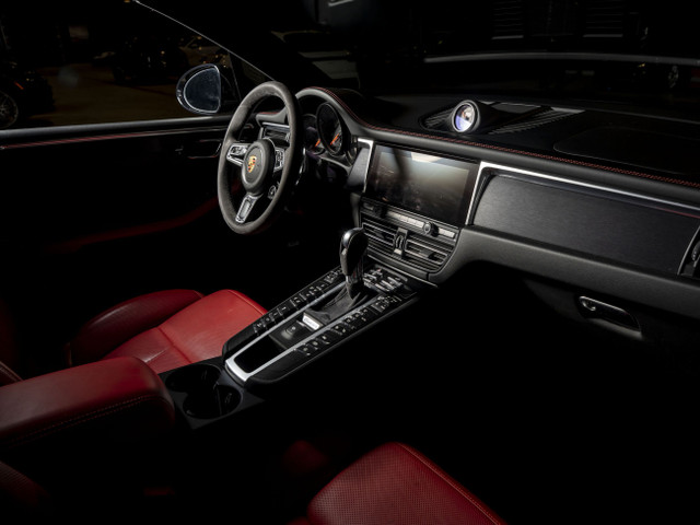 2021 Porsche Macan 2021 Macan GTS - Certifié Porsche Approved in Cars & Trucks in Québec City - Image 4