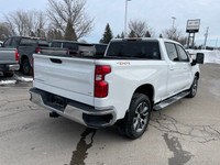 ACCIDENT FREE | HEATED SEATS | HEATED STEERING WHEEL | REMOTE START | HD BACK UP CAM | AUTO HIGH BEA... (image 5)