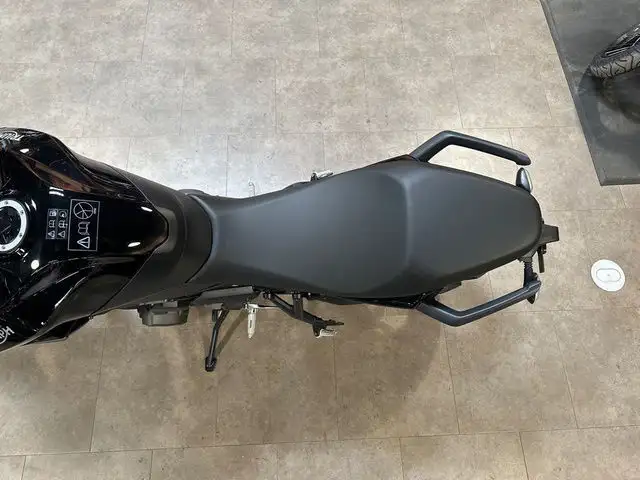 2024 Triumph Tiger Sport 660 Jet Black/Graphite in Street, Cruisers & Choppers in Calgary - Image 17